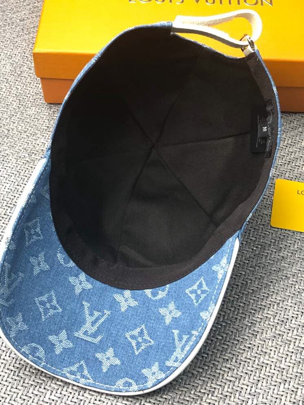 ブランド帽子側面デザイン